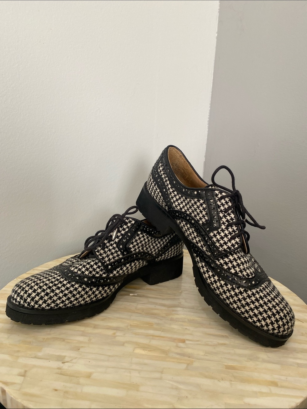 Sam Edelman Black & White Houndstooth Lace-Up Oxfords SZ 6
